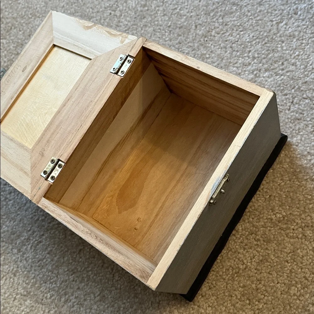 ⚠️Wooden keepsake box